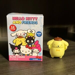 Hello Kitty And Friends® Figure Blind Bag - Pompompurin